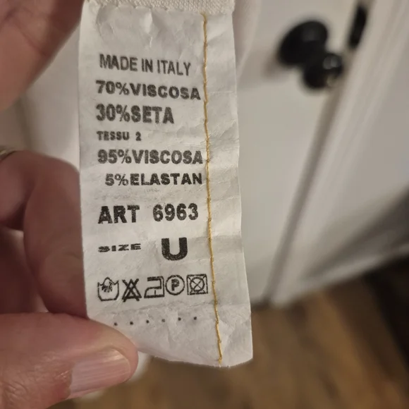 Elegant Cream Floral Maxi Dress - Picture 4 of 6